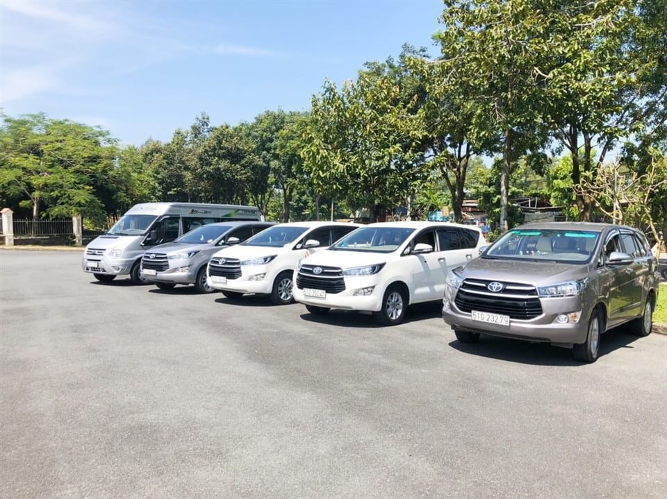 Kinh nghiệm thuê xe 7 chỗ